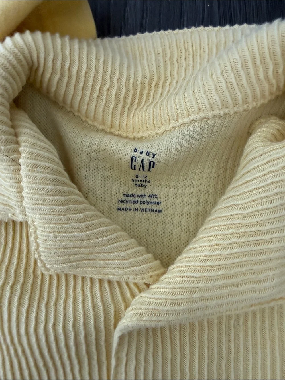 GAP clothing bundle 6-12 months